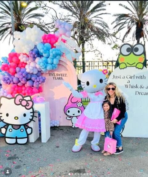 Five sweet years Hello Kitty birthday party catering