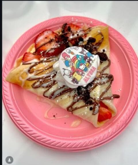 Hello Kitty minis at a Southern California event